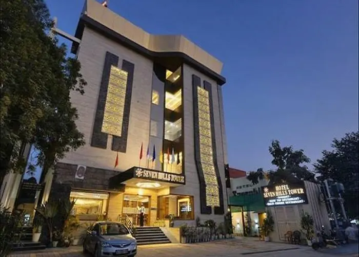 Hotel Seven Hills Tower