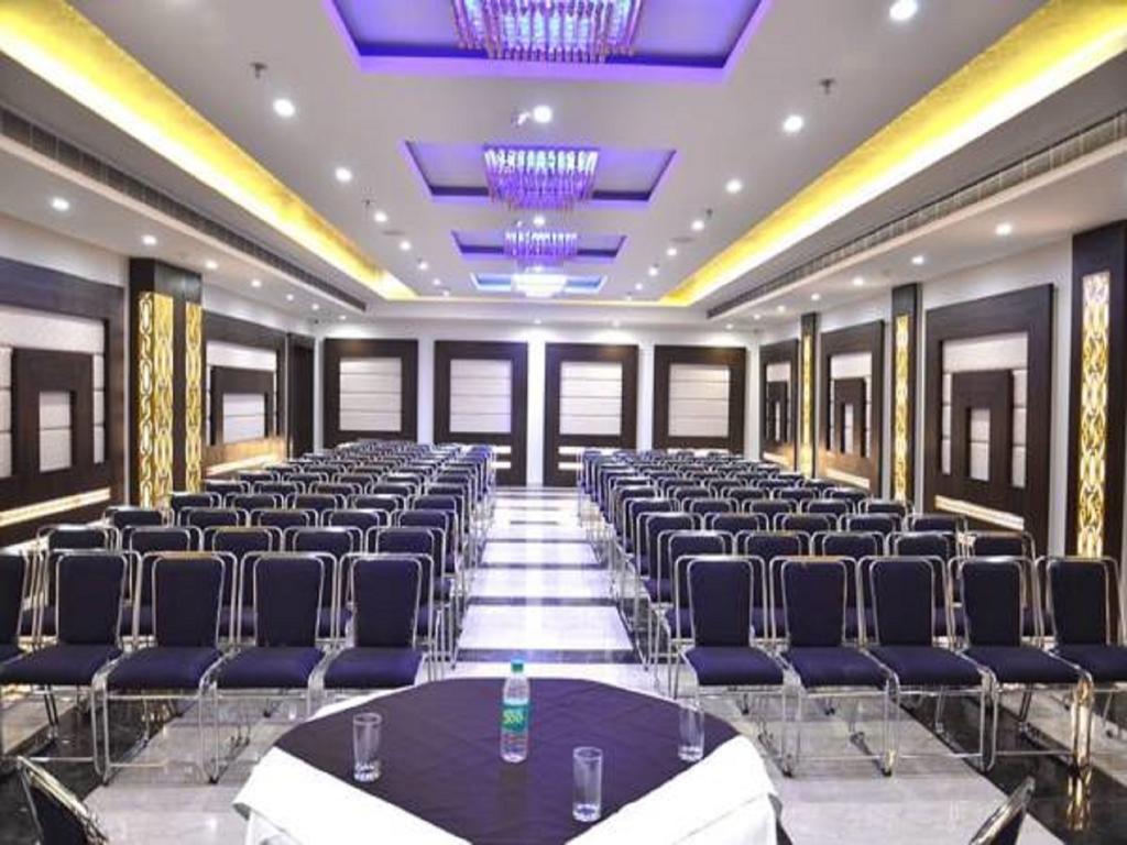 Seven Hills Tower Hotel 3*