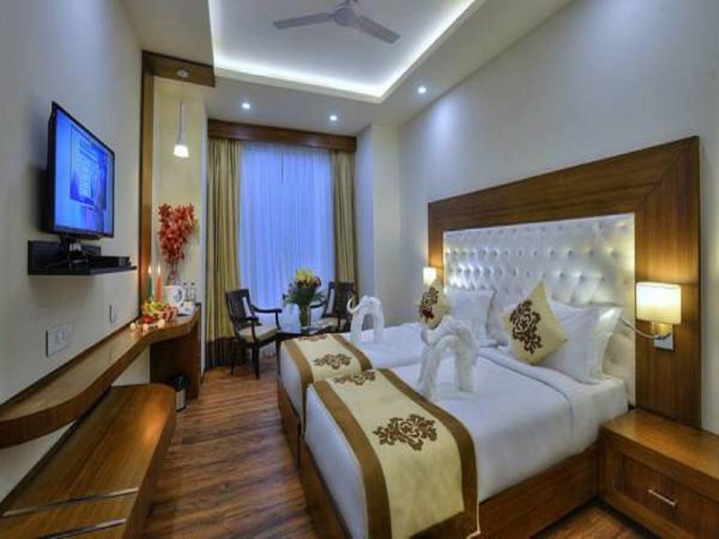 Seven Hills Tower 3*