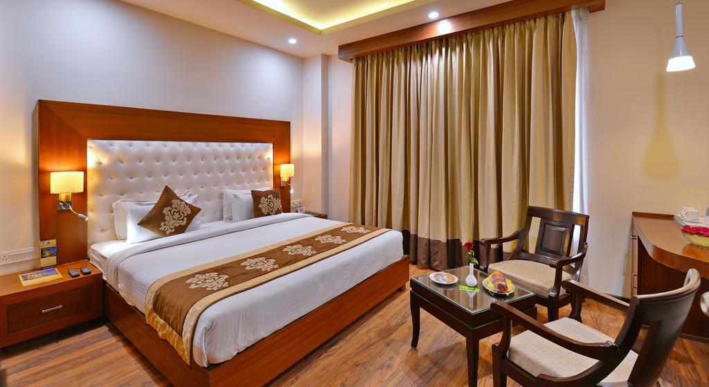 Hotel Seven Hills Tower 3*