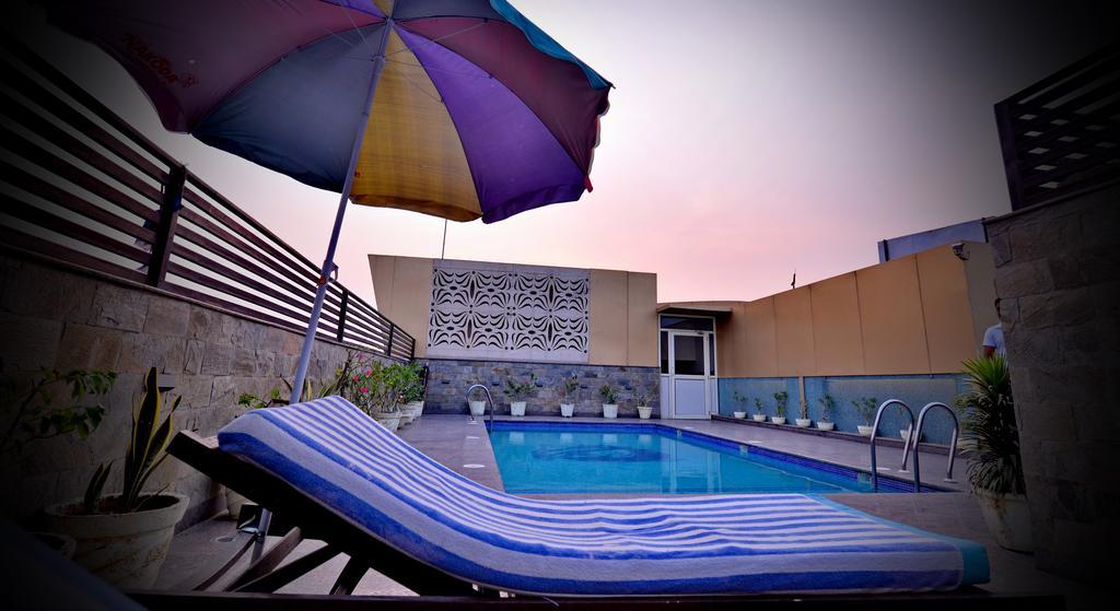 Hotel Seven Hills Tower Agra (Uttar Pradesh)
