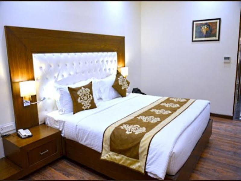 Hotel Seven Hills Tower