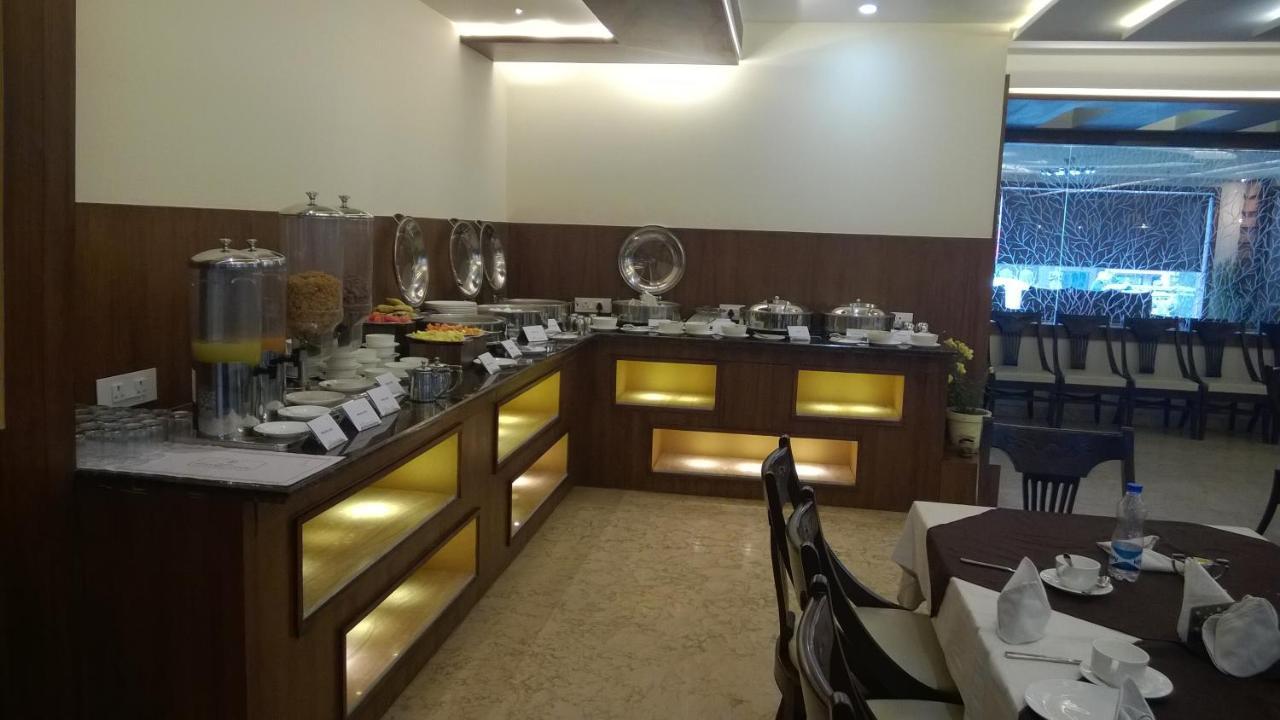 Hotel Seven Hills Tower Agra (Uttar Pradesh)